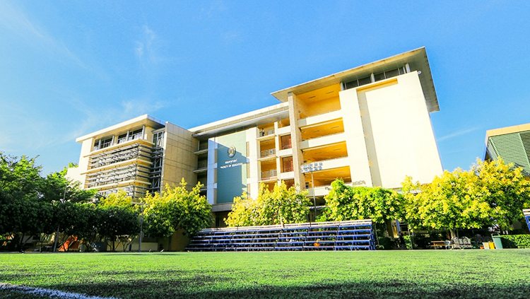 宣素那他皇家大学